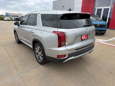 Used 2022 Hyundai Palisade SEL w/ 8P Bench Seat Package FWD image 3