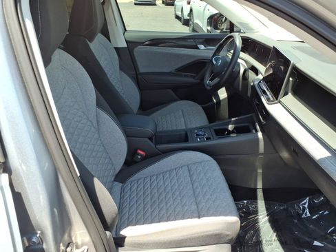 Used 2025 Volkswagen Tiguan S FWD image 10