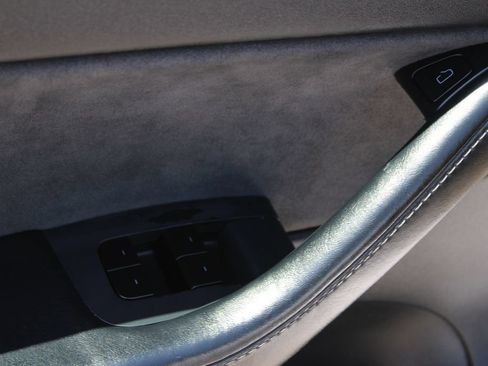 Used 2021 Tesla Model Y 2WD image 27