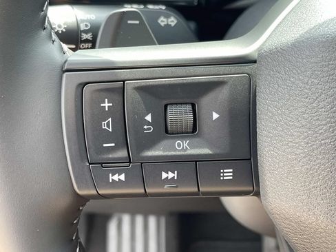 New 2026 Nissan Pathfinder SV FWD image 33