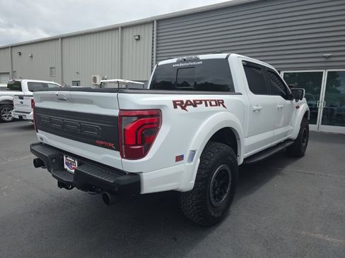 Used 2025 Ford F150 Raptor AWD/4WD image 13