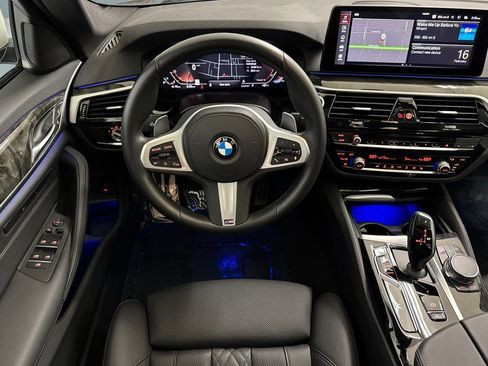 Certified 2023 BMW 540i w/ M Sport Package image 28