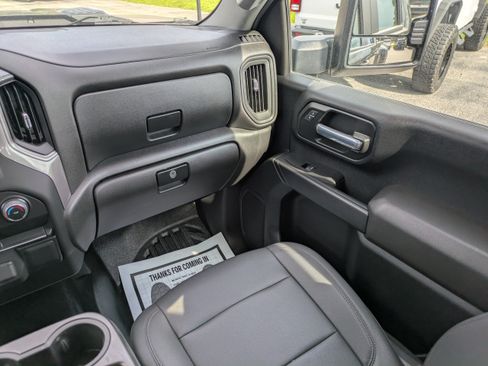 Used 2022 Chevrolet Silverado 3500 W/T AWD/4WD image 16
