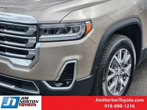 Used 2022 GMC Acadia SLT w/ Technology Package image 11