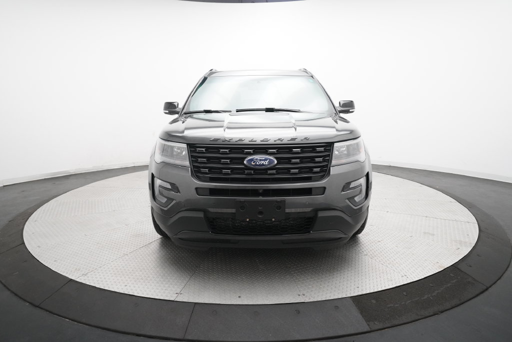 Used 2016 Ford Explorer Sport w/ Equipment Group 401A AWD/4WD image 11