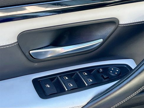 Used 2020 BMW M4 Convertible w/ Competition Package image 18