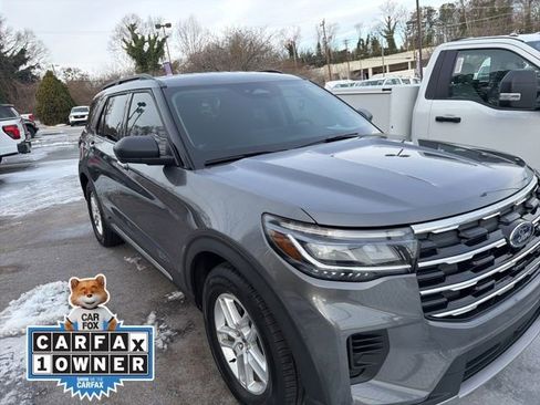 Used 2025 Ford Explorer Active image 7
