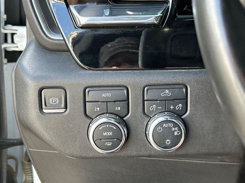 Used 2023 GMC Sierra 1500 SLE AWD/4WD image 27