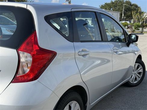 Used 2017 Nissan Versa Note SV image 7