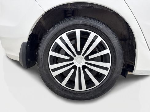 Used 2019 Honda Fit LX image 46
