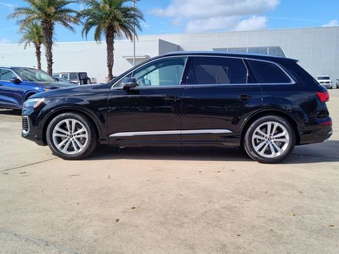 Certified 2025 Audi Q7 3.0T Prestige w/ Prestige Package AWD/4WD image 4
