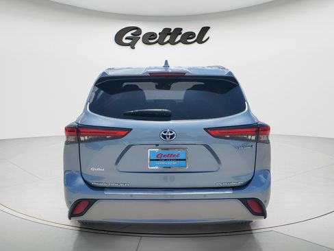 Used 2022 Toyota Highlander Platinum FWD image 6