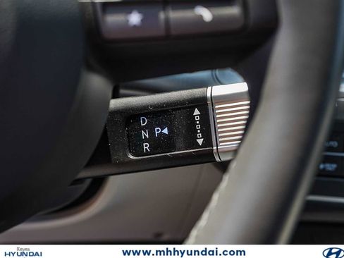 Certified 2025 Hyundai Kona SEL FWD image 21