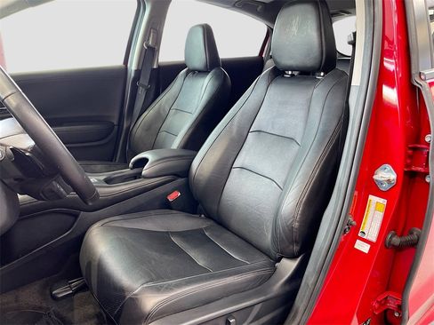 Used 2020 Honda HR-V Touring image 21