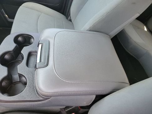 Used 2016 RAM 2500 Tradesman w/ Chrome Appearance Group AWD/4WD image 30