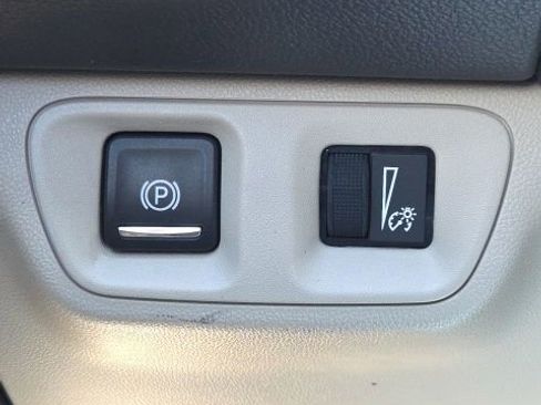 Used 2017 GMC Acadia Denali w/ Technology Package image 28