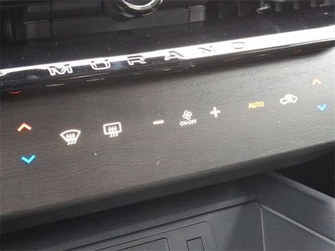 Certified 2025 Nissan Murano SV image 13