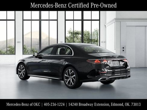 Used 2025 Mercedes-Benz E 350 Sedan image 30
