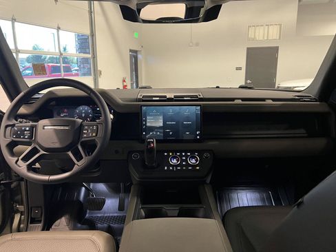 Used 2025 Land Rover Defender 110 S AWD/4WD image 35