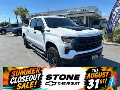 New 2026 Chevrolet Silverado 1500 Custom Trail Boss w/ LPO, Dark Essentials Package