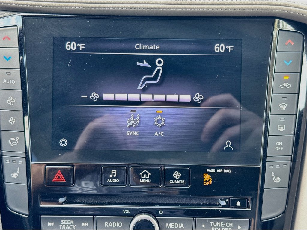 Certified 2023 INFINITI QX50 Luxe AWD/4WD image 16