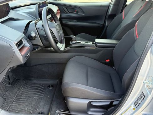 Used 2024 Toyota Prius Prime SE image 20