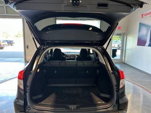 Used 2020 Honda HR-V EX image 17