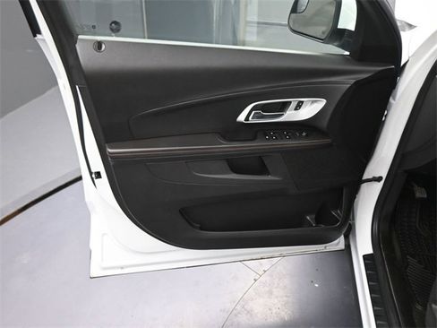 Used 2013 Chevrolet Equinox LT w/ Driver Convenience Package image 17