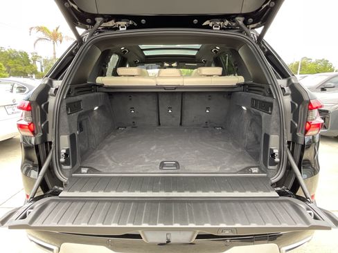 Certified 2022 BMW X5 sDrive40i w/ Premium Package RWD image 32