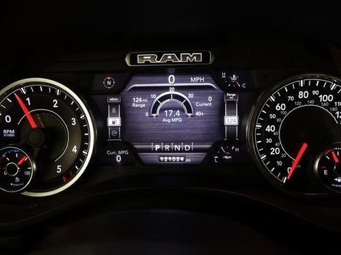 Used 2021 RAM 1500 Big Horn image 14