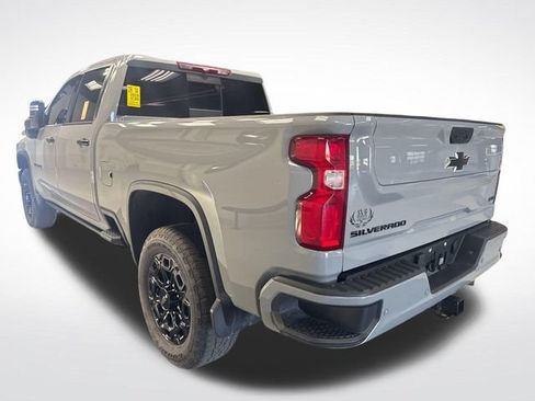 Used 2024 Chevrolet Silverado 2500 LTZ w/ LTZ Plus Package AWD/4WD image 12