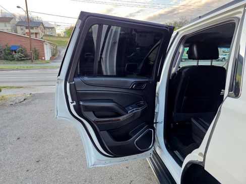 Used 2016 Chevrolet Tahoe LT image 13