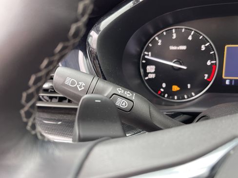 Used 2022 Buick Envision Preferred image 23