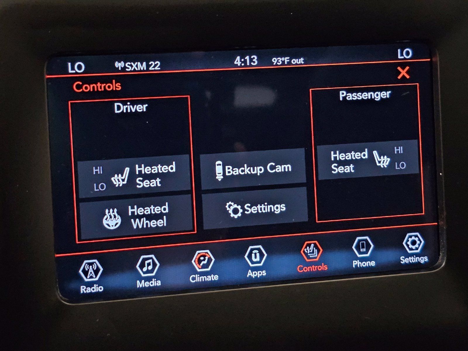 Used 2020 Jeep Cherokee Latitude Plus w/ Comfort/Convenience Group AWD/4WD image 20