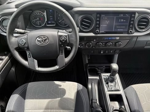 Used 2022 Toyota Tacoma TRD Off-Road w/ Black Out Package (TMS) AWD/4WD image 3