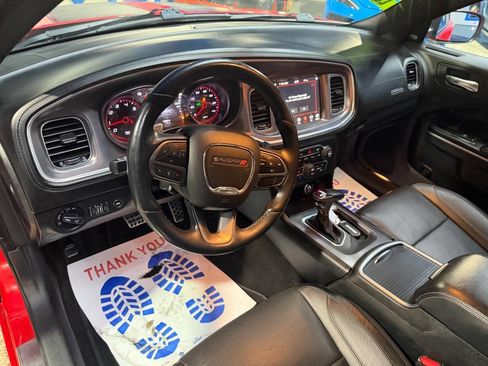 Used 2019 Dodge Charger SXT w/ Plus Group image 14