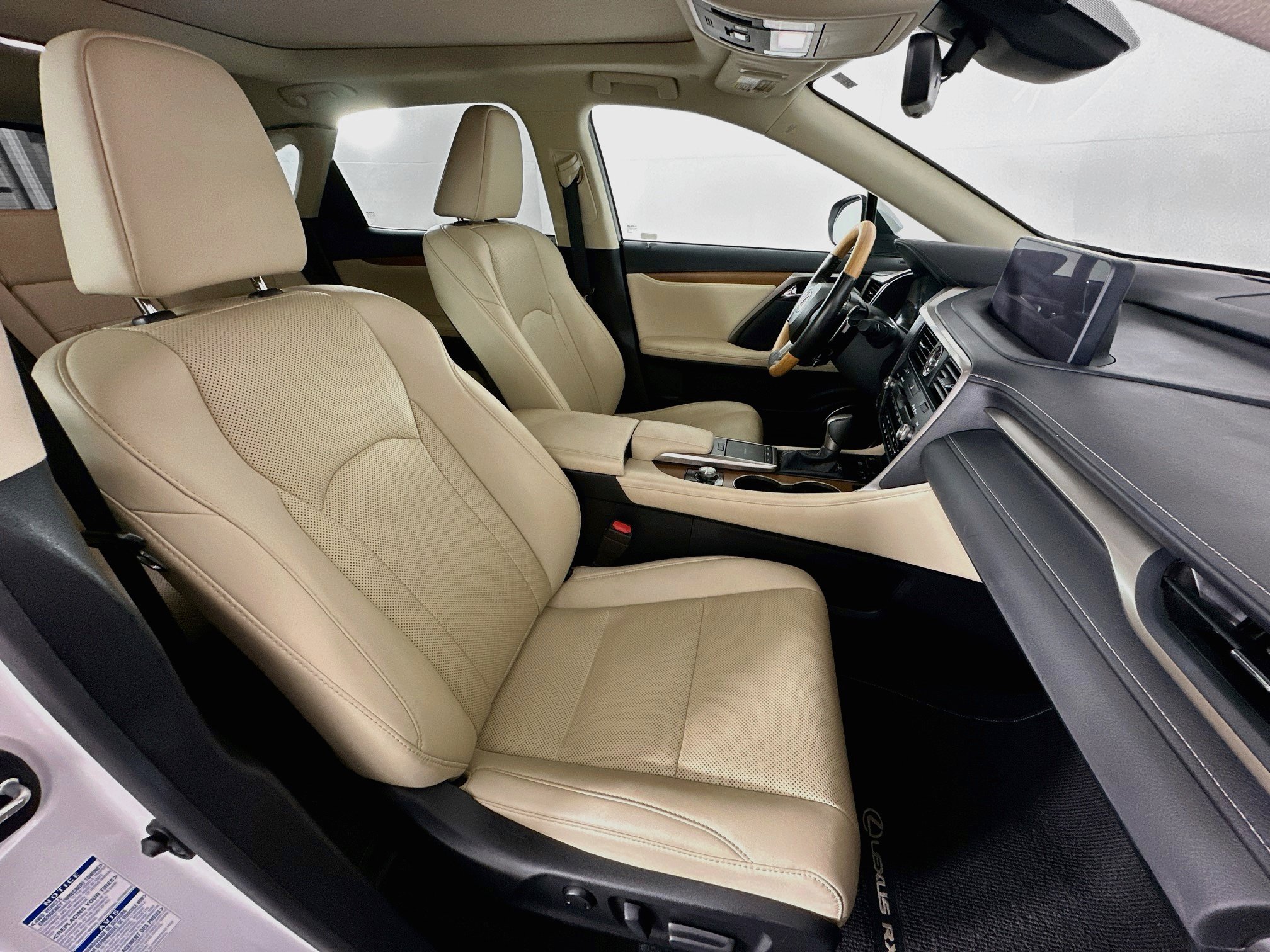 Used 2021 Lexus RX 450h AWD w/ Premium Package image 34