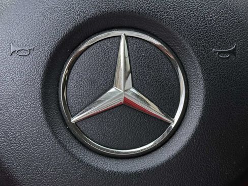 Used 2015 Mercedes-Benz C 300 4MATIC Sedan image 20