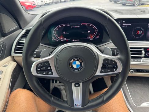 Used 2020 BMW X7 M50i AWD/4WD image 11