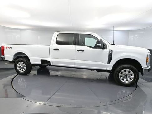 Used 2024 Ford F350 XLT w/ FX4 Off-Road Package image 4