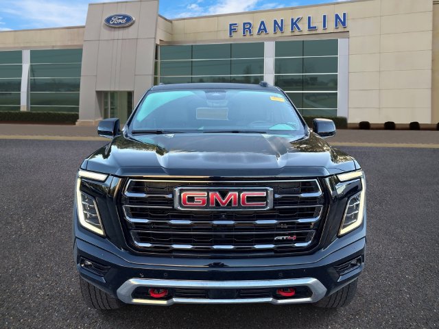 Used 2025 GMC Yukon XL AT4 w/ AT4 Premium Package AWD/4WD image 2