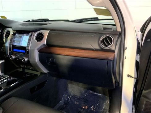 Used 2020 Toyota Tundra Limited w/ Limited Premium Package AWD/4WD image 19