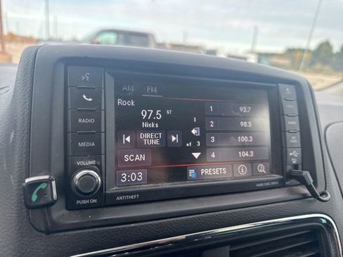 Used 2019 Dodge Grand Caravan SE w/ Rear Park Assist Package image 29