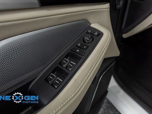 Used 2025 Acura MDX SH-AWD w/ Technology Package image 12