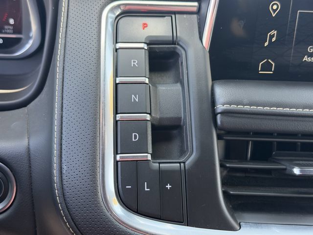 Used 2024 GMC Yukon XL SLT AWD/4WD image 29