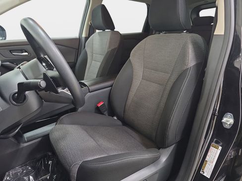 Used 2023 Nissan Rogue SV image 14