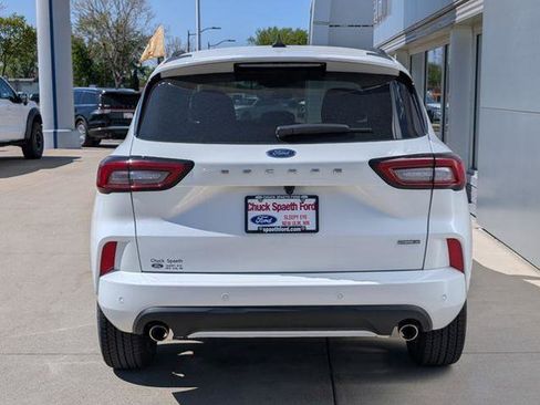 Certified 2024 Ford Escape ST-Line Elite AWD/4WD image 4
