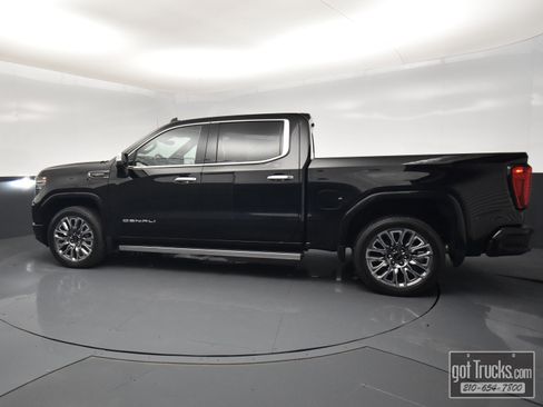 Used 2023 GMC Sierra 1500 Denali Ultimate image 3
