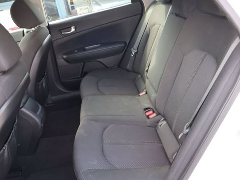 Used 2016 Kia Optima LX w/ Option Group 014 FWD image 22