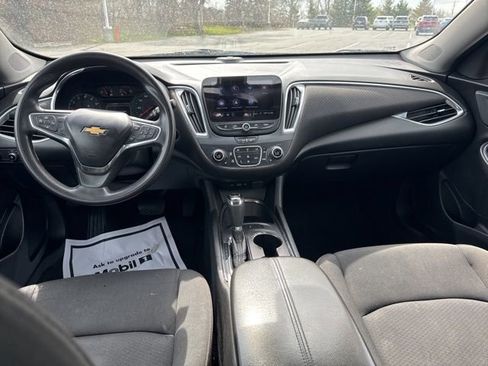Used 2020 Chevrolet Malibu LT image 19